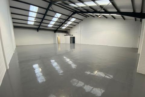 Industrial unit to rent, Unit P, Global Park, Eastgates, Moorside, Colchester, Essex, CO1