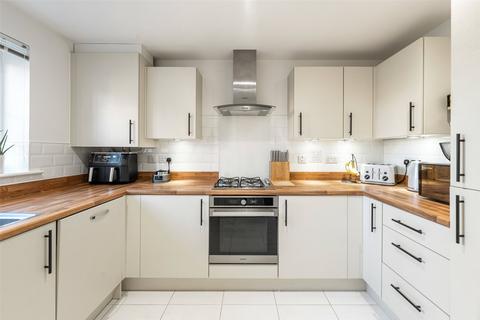 8 Geranium Drive, Worthing, BN13 3WQ