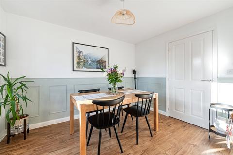 8 Geranium Drive, Worthing, BN13 3WQ