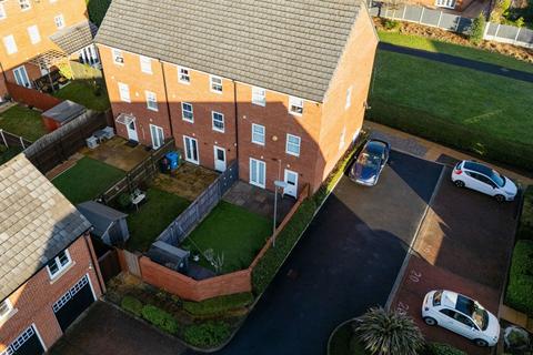 4 bedroom townhouse for sale, Lingwell Park, Widnes, Cheshire