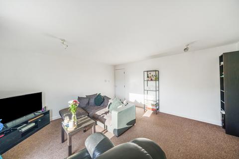 2 bedroom apartment for sale, Vicarage Court, Gloucester GL3