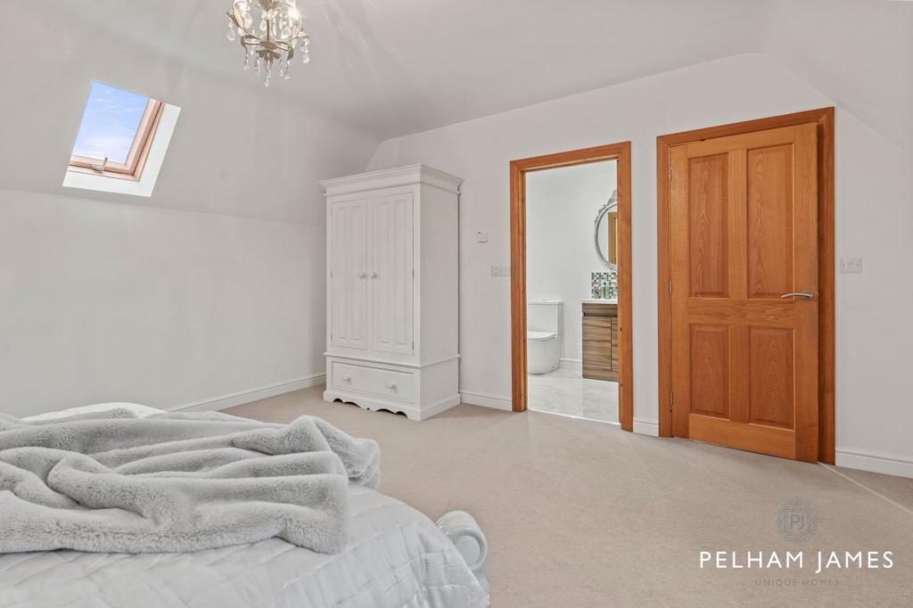 Principal Bedroom - Clipsham House, Deeping St...