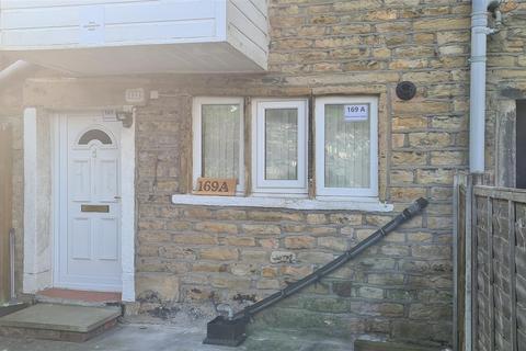 1 bedroom in a house share to rent, Manchester Road, Ashton-Under-Lyne OL5