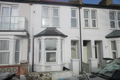 2 bedroom terraced house to rent, Burnaby Road, Southend On Sea