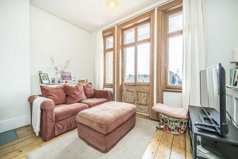 1 bedroom flat to rent, Newburgh Road, London W3