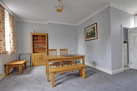 1 bedroom apartment to rent, The Colonnades, Royal Gate, Southsea, PO4 9XP