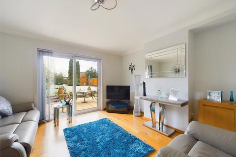 4 Sandyleaze, Gloucester, GL2 0PY