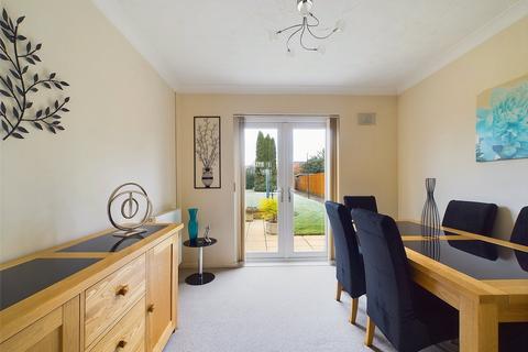 4 Sandyleaze, Gloucester, GL2 0PY