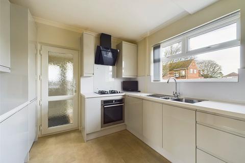 4 Sandyleaze, Gloucester, GL2 0PY