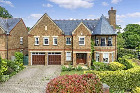 7 bedroom detached house to rent, Clarence Gate, Woodford Green IG8