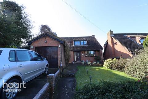 4 bedroom detached house for sale, Hillside Road, Minster on sea