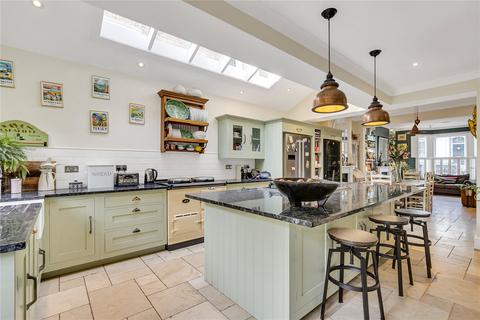 5 bedroom terraced house for sale, Bennerley Road, London, SW11