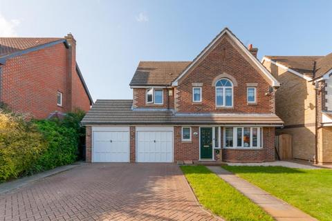 4 bedroom detached house for sale, Pulham Avenue, Broxbourne EN10