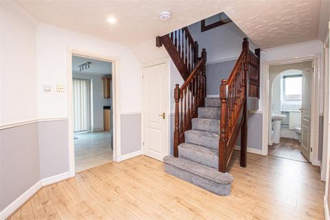 5 bedroom detached house to rent, Lawson Place, Shenley Lodge