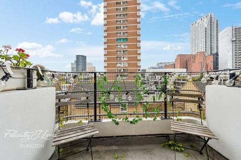 3 bedroom flat for sale, Finn House, Bevenden Street, Islington, N1