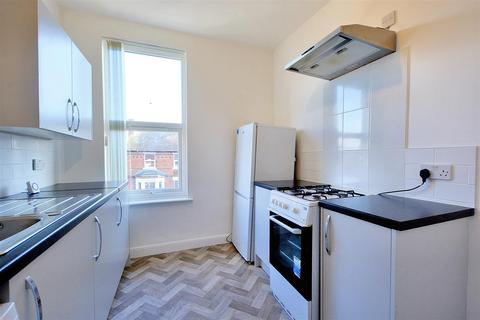 Flat for sale, Foxhall Road, Nottingham