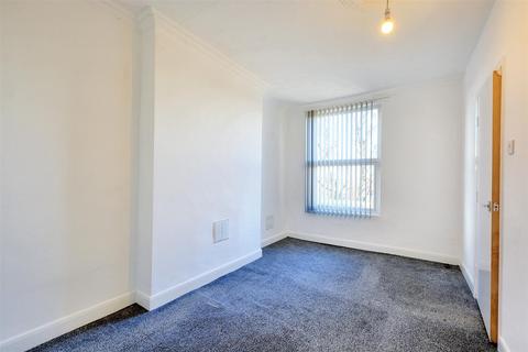 Flat for sale, Foxhall Road, Nottingham