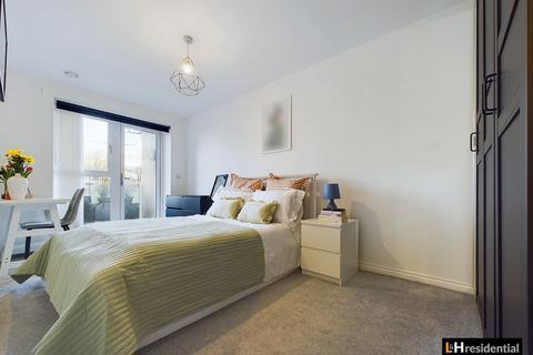 1 bedroom flat for sale, Manor Way, Borehamwood WD6