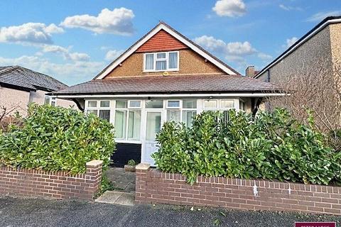 3 bedroom detached house for sale, Glyn Avenue, Prestatyn, Denbighshire LL19 9NN