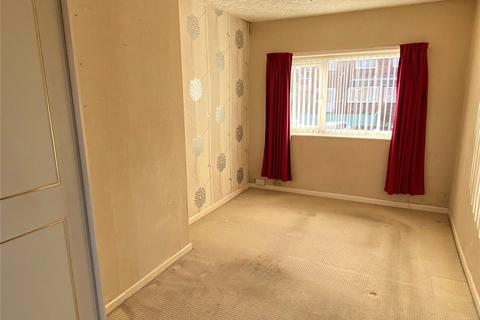 2 bedroom terraced house for sale, Malin Road, Hanging Heaton, Dewsbury, WF12