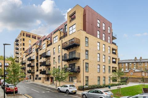 Brumwell Avenue, Woolwich