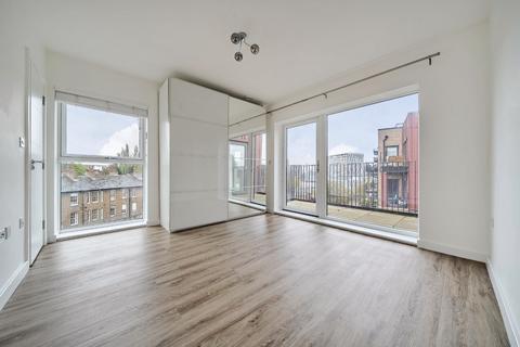 2 bedroom apartment for sale, Brumwell Avenue, Woolwich