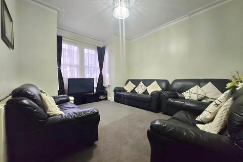 3 bedroom terraced house for sale, Glenparke Road, Forest Gate, E7