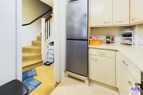 18 Chaplin Close, Wainscott, Rochester, ME3 8BY