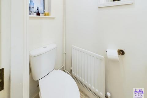 18 Chaplin Close, Wainscott, Rochester, ME3 8BY