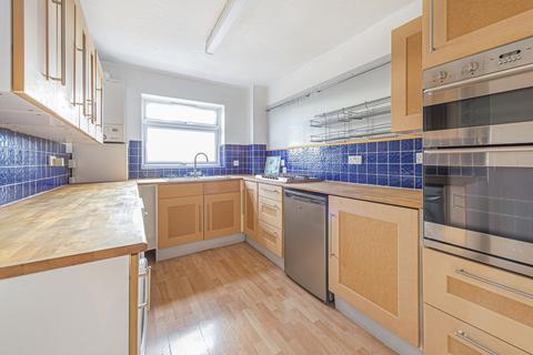 2 bedroom flat to rent, Hayne Road Beckenham BR3