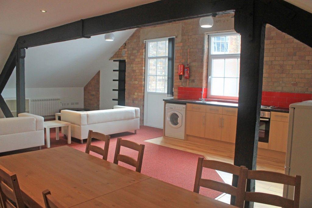 Kitchen/Lounge