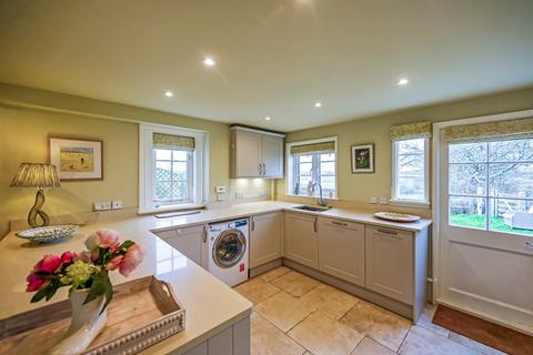 5 bedroom detached house for sale, Wittersham Road, Peasmarsh, Rye, East Sussex, TN31