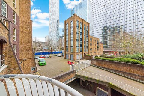 2 bedroom flat for sale, Cascades Tower, Canary Wharf, London