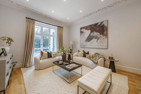 3 bedroom flat to rent, Onslow Square, South Kensington, London, SW7