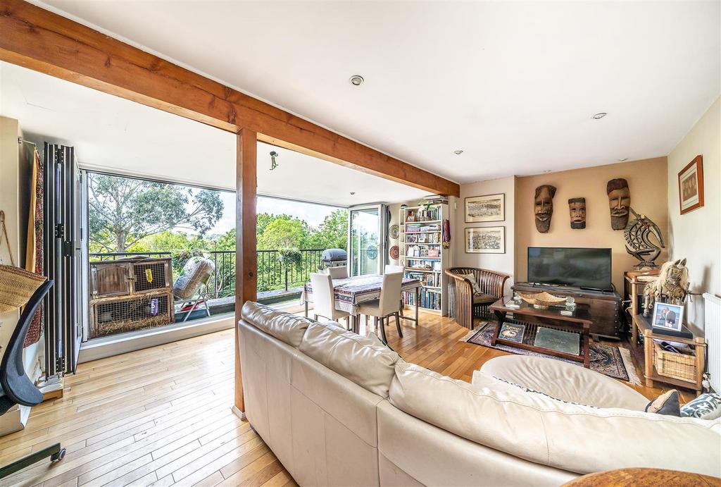 5, 60 Thurlow Park Road-9.JPG