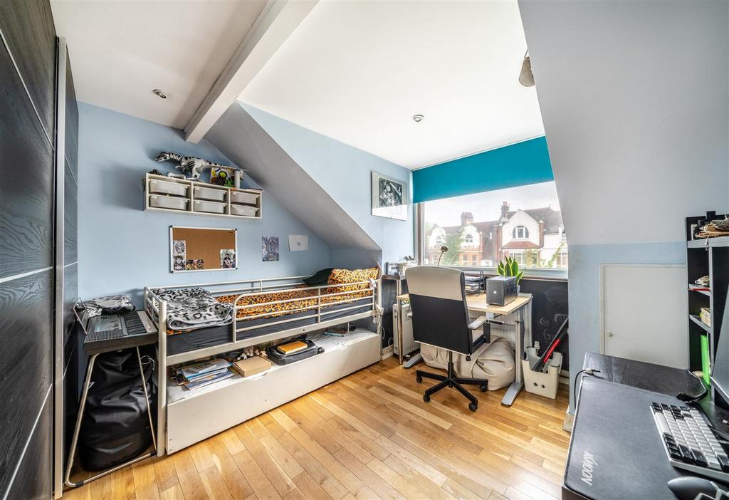 5, 60 Thurlow Park Road-1.JPG