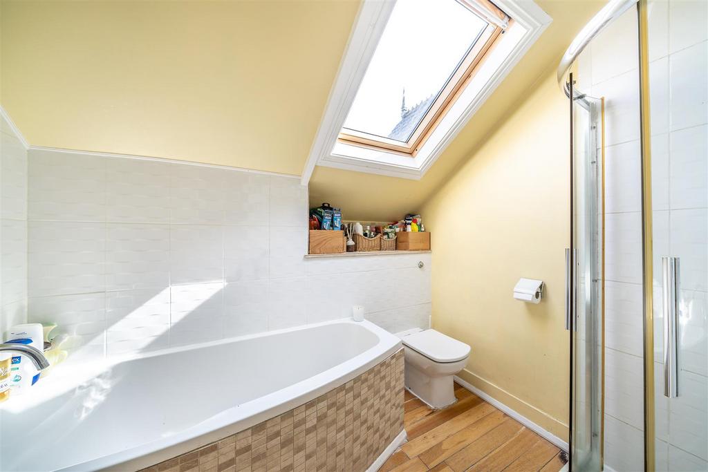 5, 60 Thurlow Park Road-4.JPG