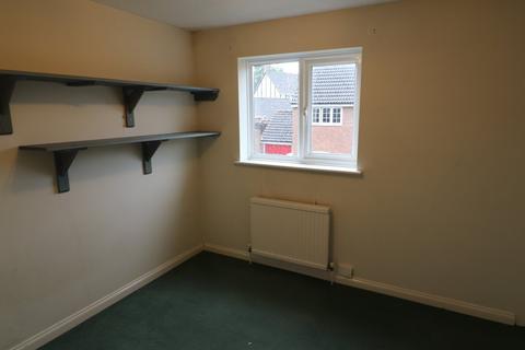 2 bedroom end of terrace house to rent, Beane Avenue, Stevenage SG2