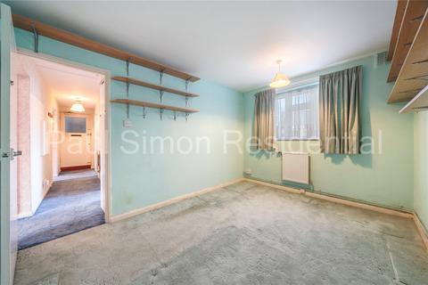 51 Templeton Road, London, N15 6RX