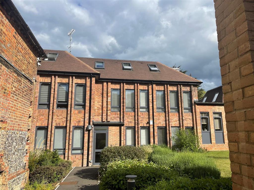 Exterior 2.jpg