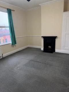 3 bedroom terraced house to rent, Victory Road, Blackpool FY1