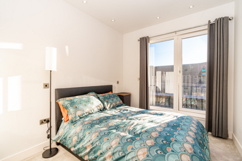 Flat 12, 4 Mcewan Square, Edinburgh, EH3 8EL