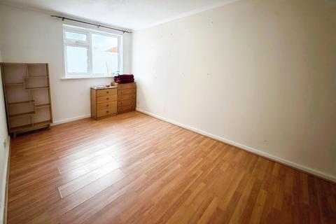 132 Bramham Drive, Harrogate, HG3 2UB