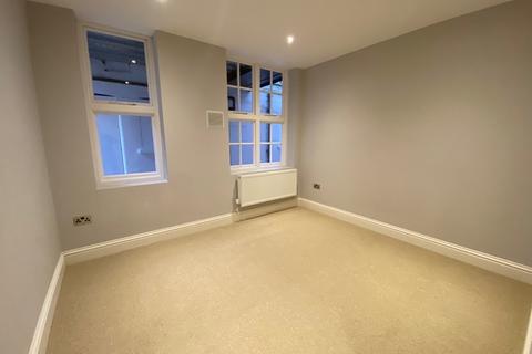 1 bedroom apartment to rent, Grand Avenue, Hove BN3 2LF