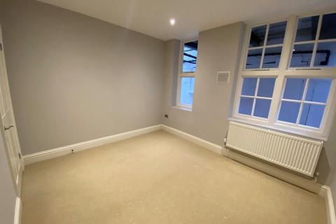 1 bedroom apartment to rent, Grand Avenue, Hove BN3 2LF