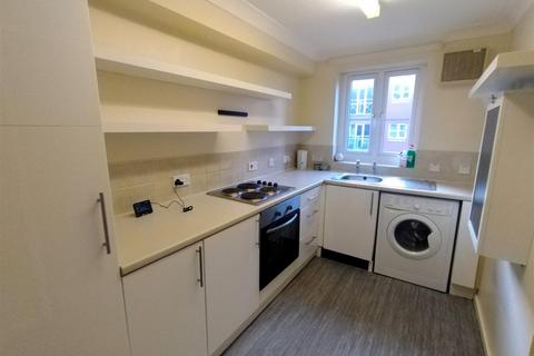 2 bedroom apartment for sale, Monmouth House, Marina, Swansea