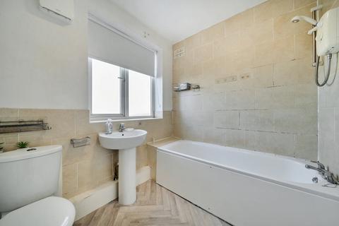 3 bedroom semi-detached house for sale, Montcalm Crescent, Leeds, West Yorkshire, LS10