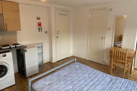 undefined, High Street, Yiewsley UB7