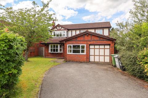 4 bedroom detached house to rent, Montrose Close, Macclesfield SK10