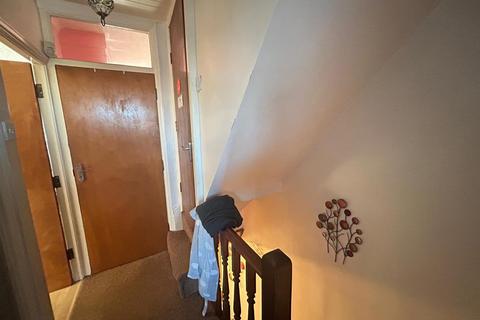 4 bedroom terraced house to rent, Great Cambridge Road, London N9